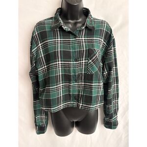Weekends Everyday Plaid Flannel Shirt Size M Cotton Green Black Long Sleeve Crop